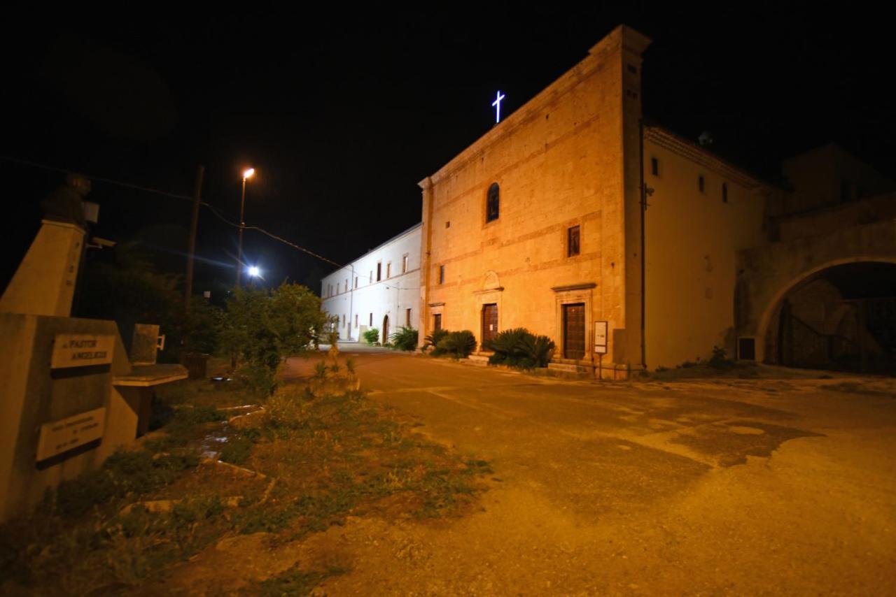 Convento Di Stignano Hotel Rignano Garganico Exterior photo